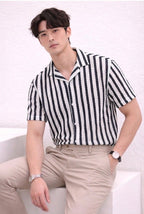 Men's Black & White Vertical Striped Short-Sleeve Resort Shirt | Elite Garments