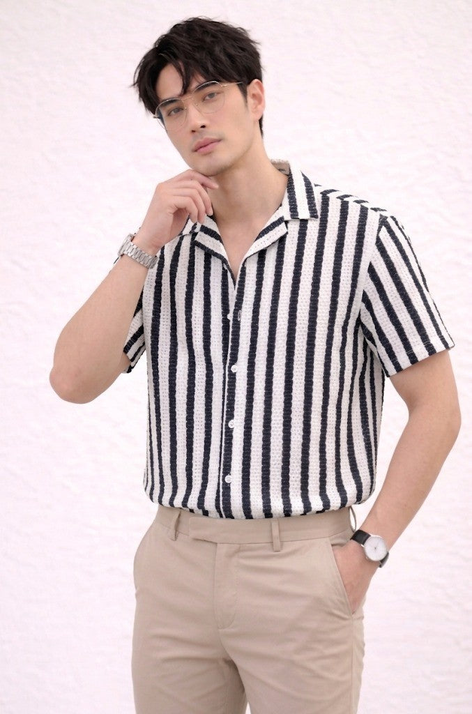 Men's Black & White Vertical Striped Short-Sleeve Resort Shirt | Elite Garments